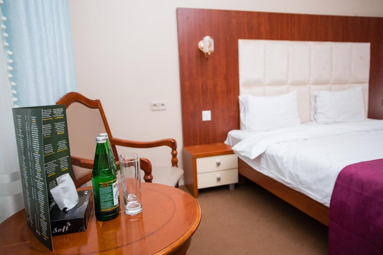 Irshad Hotel Baku Eksteriør billede